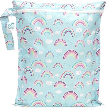 Bumkins Bolsa húmeda impermeable, lavable, reutilizable para viajes, playa, piscina, cochecito, pañales, ropa sucia de gimnasio, trajes de baño húmedos, artículos de tocador, 12 x 14 – Rainbows